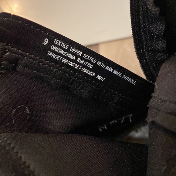 A New Day black ankle booties - Picture 6 of 6